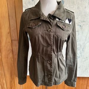 Roxy Green Utility Jacket with Cinched Waist and Structured Shoulders. Medium